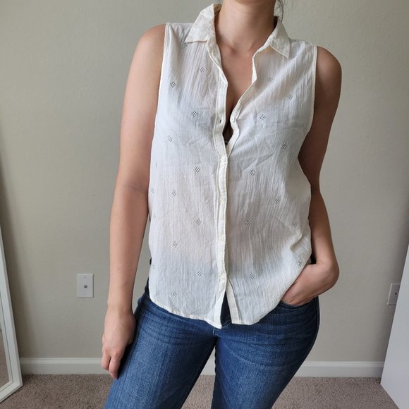 Cream Sleeveless Button Down w/ Silver Diamonds - Picture 2 of 6